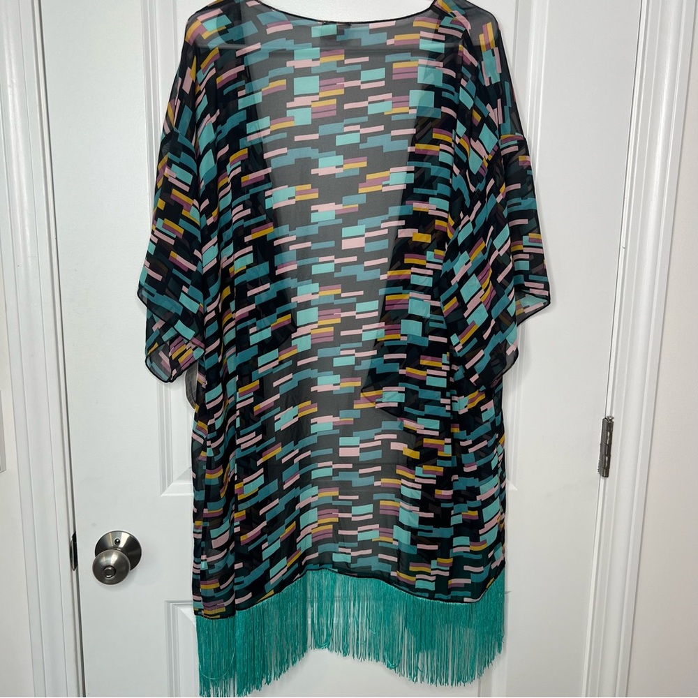 LuLaRoe Multicolor Geometric Kimono Size Large Women’s NWT Tassels - Picture 9 of 9
